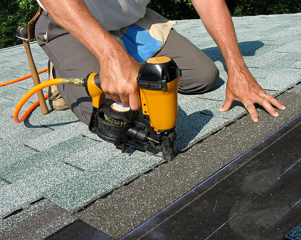 Best Residential Roof Replacement  in Dyersville, IA