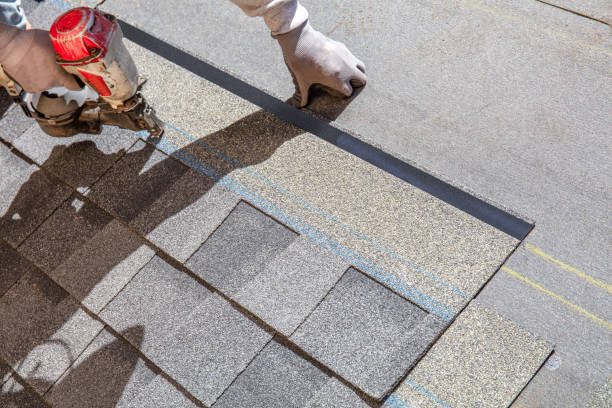 Best Emergency Roof Repair  in Dyersville, IA